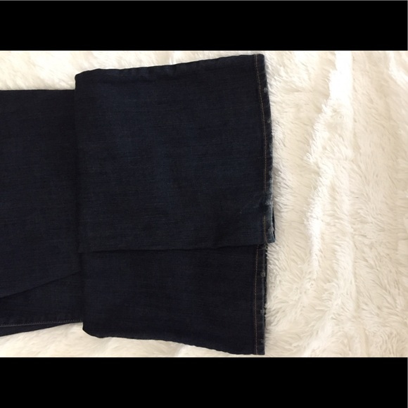 Bitten Sarah Jessica Parker Dark Wash Bootcut Jean - Picture 4 of 4